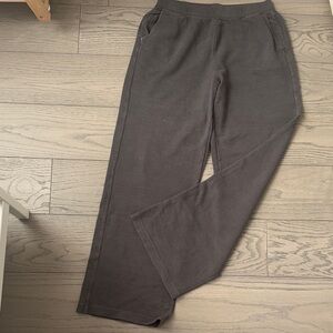 Woman’s Gray Waffle Pant